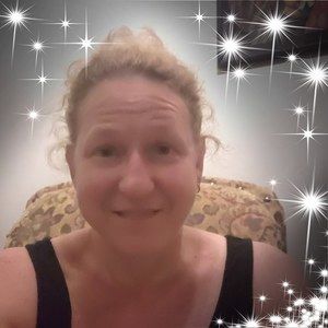 Meet your Posher, Debi